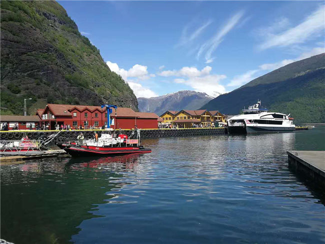 北歐+俄羅斯14日游集錦 挪威伏拉歐姆小鎮(zhèn)、挪威王宮和奧斯陸生命主題公園