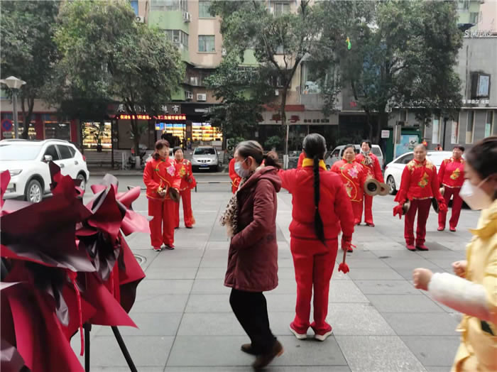 四川中青旅綿陽分社、綿陽市中旅假日旅行社、綿陽自來文化傳播有限公司24H自助售貨服務盛大開業(yè)