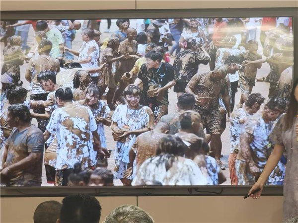 綿陽中旅行假日旅行社舉行“什邡號.2025熊貓專列”旅游線路分享會